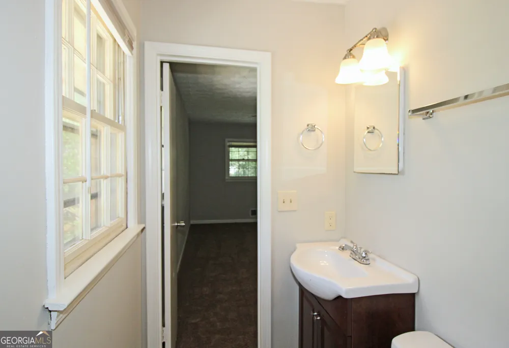 4828 Scotland DR Stone Mountain, GA 30088