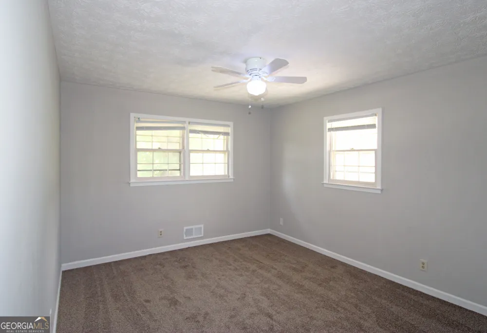 4828 Scotland DR Stone Mountain, GA 30088