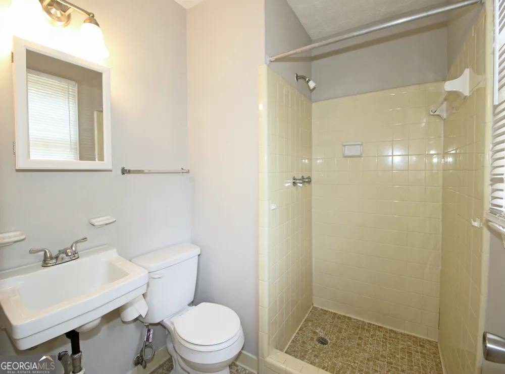 4828 Scotland DR Stone Mountain, GA 30088