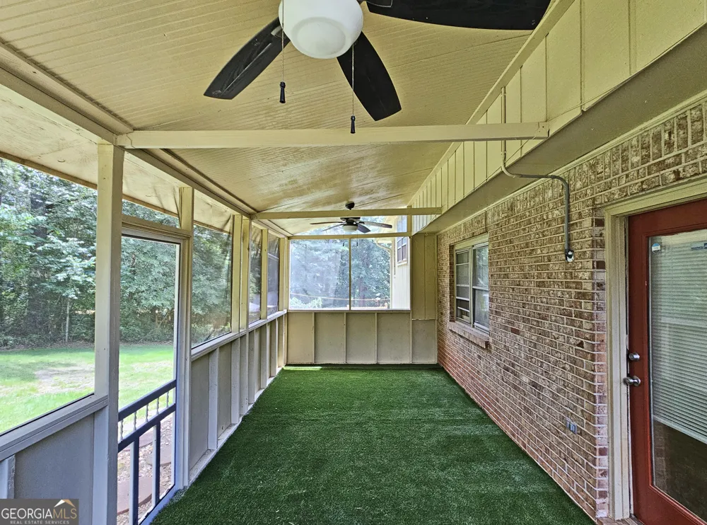 4828 Scotland DR Stone Mountain, GA 30088