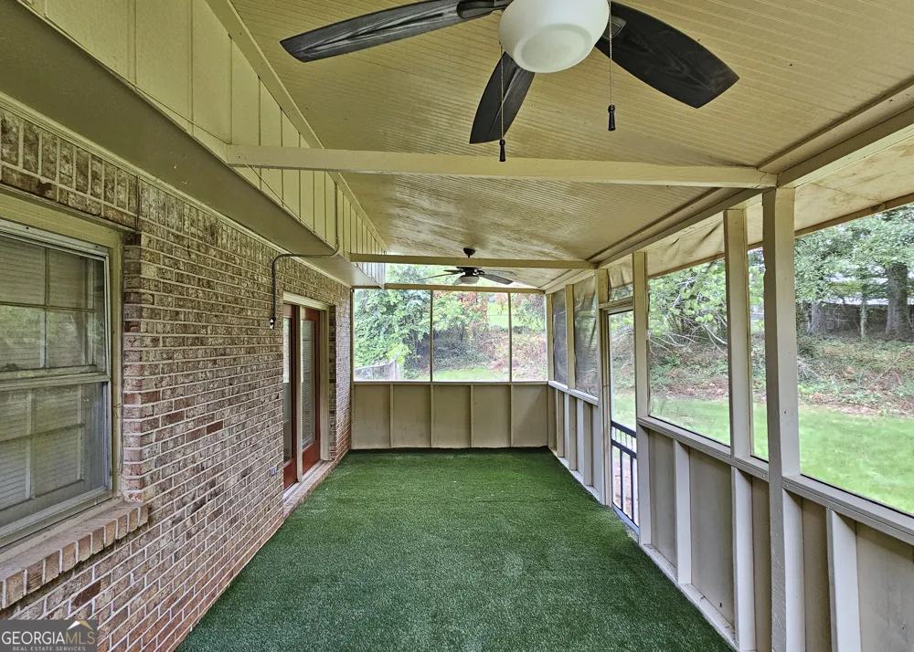 4828 Scotland DR Stone Mountain, GA 30088