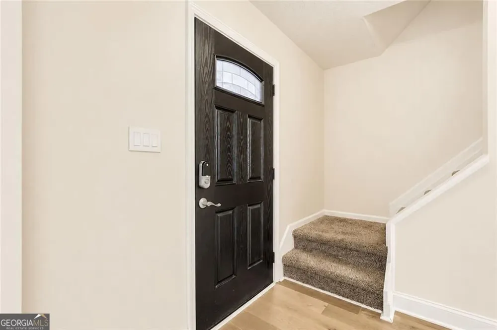 235 Barrington DR E Roswell, GA 30076