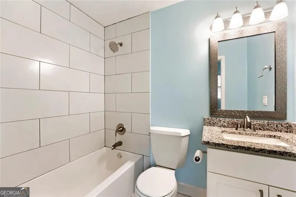 235 Barrington DR E Roswell, GA 30076