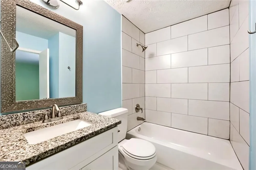 235 Barrington DR E Roswell, GA 30076