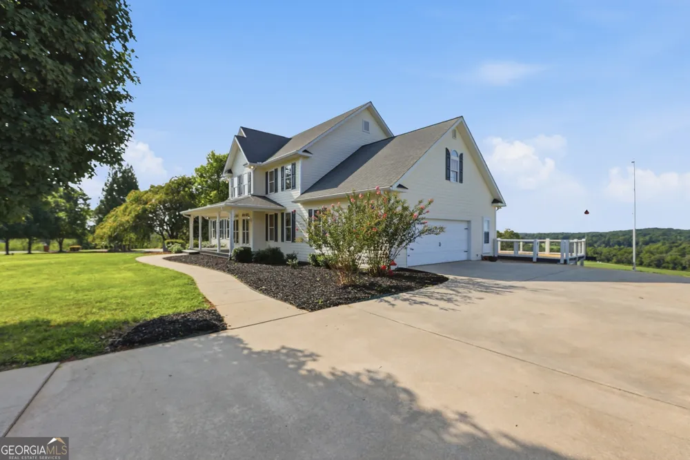 1480 Annandale DR Clarkesville, GA 30523