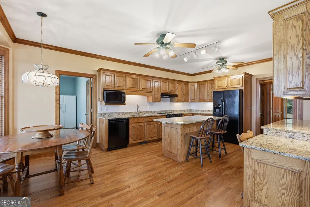 1480 Annandale DR Clarkesville, GA 30523