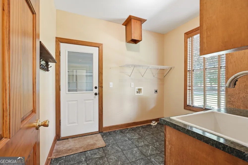 1480 Annandale DR Clarkesville, GA 30523
