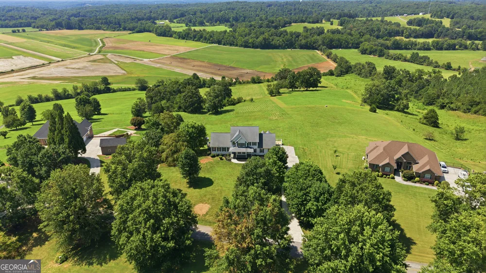 1480 Annandale DR Clarkesville, GA 30523