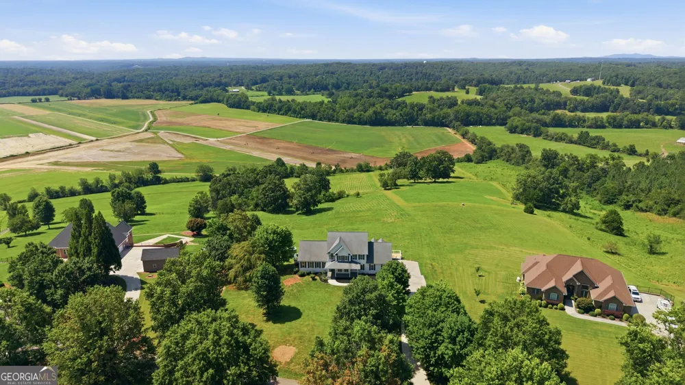 1480 Annandale DR Clarkesville, GA 30523