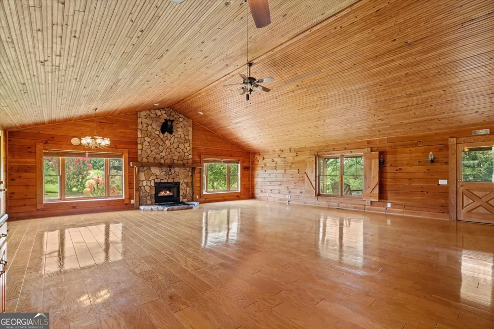 315 Woody RD NW Adairsville, GA 30103