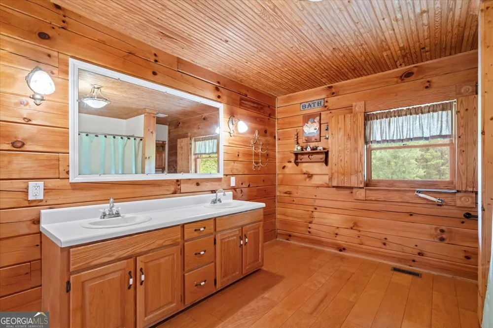 315 Woody RD NW Adairsville, GA 30103