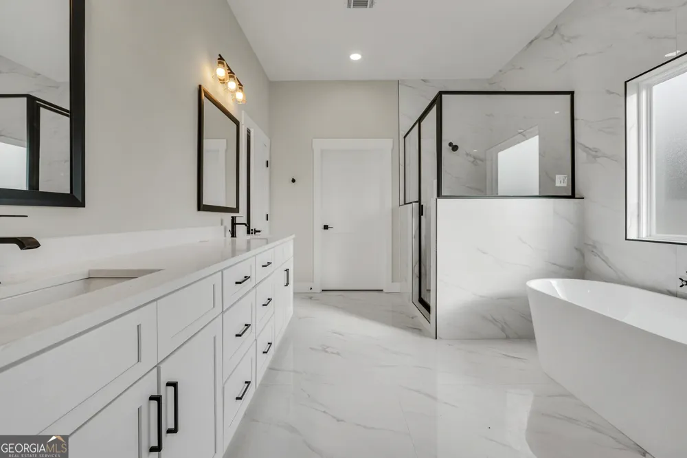546 Harbour Shores Jackson, GA 30233