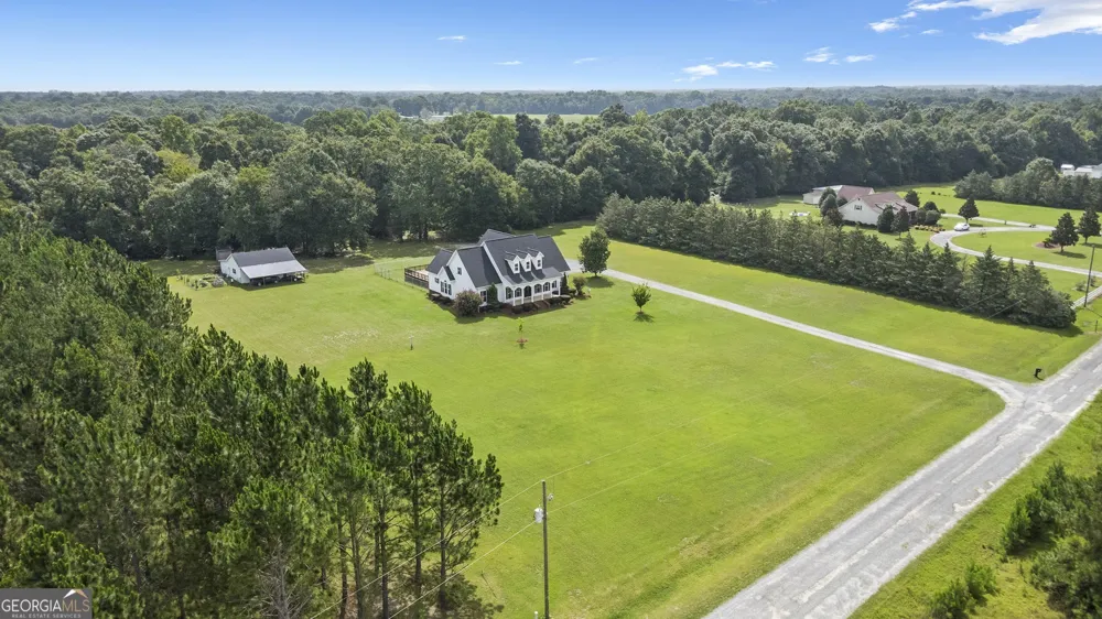 77 Jenny DR Hawkinsville, GA 31036