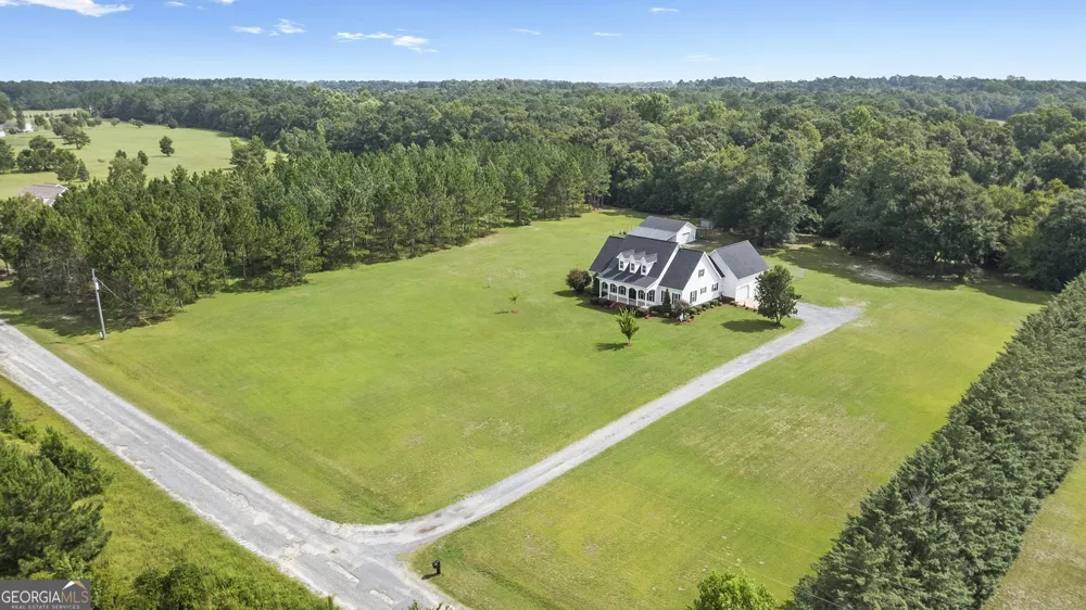 77 Jenny DR Hawkinsville, GA 31036