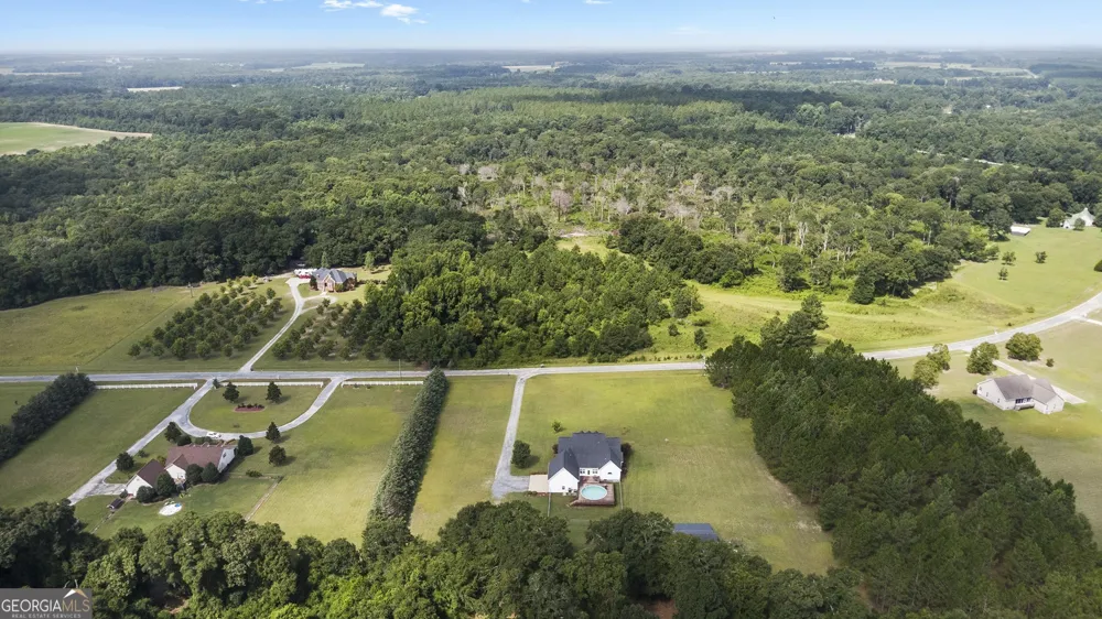 77 Jenny DR Hawkinsville, GA 31036