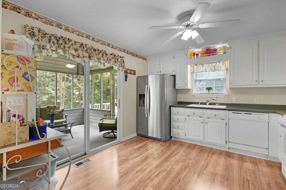 154 Honeysuckle DR SE Calhoun, GA 30701