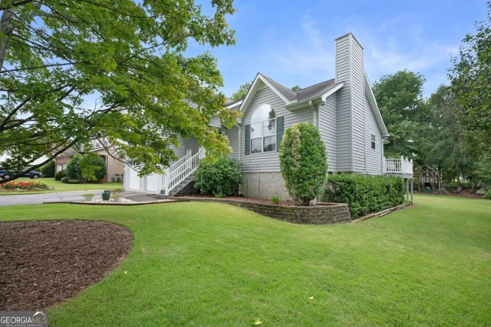154 Honeysuckle DR SE Calhoun, GA 30701