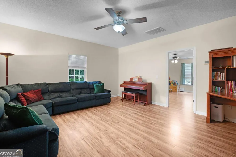 154 Honeysuckle DR SE Calhoun, GA 30701