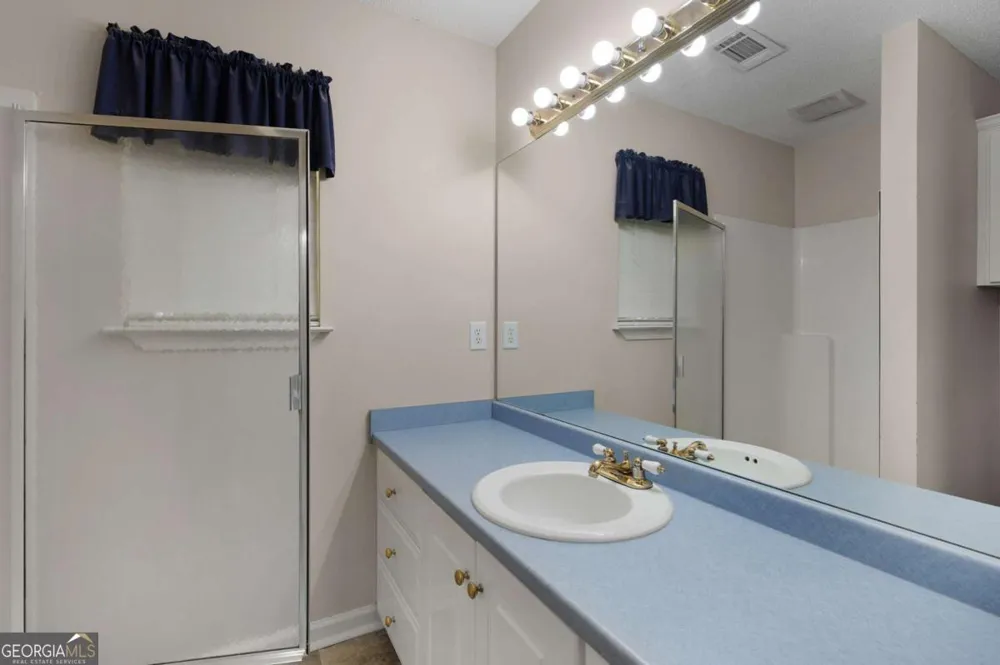 154 Honeysuckle DR SE Calhoun, GA 30701