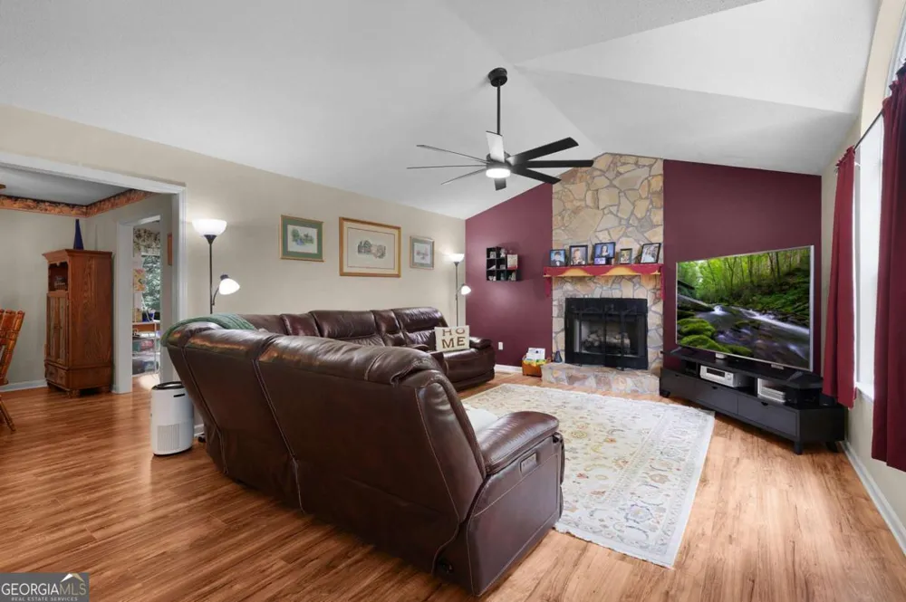 154 Honeysuckle DR SE Calhoun, GA 30701