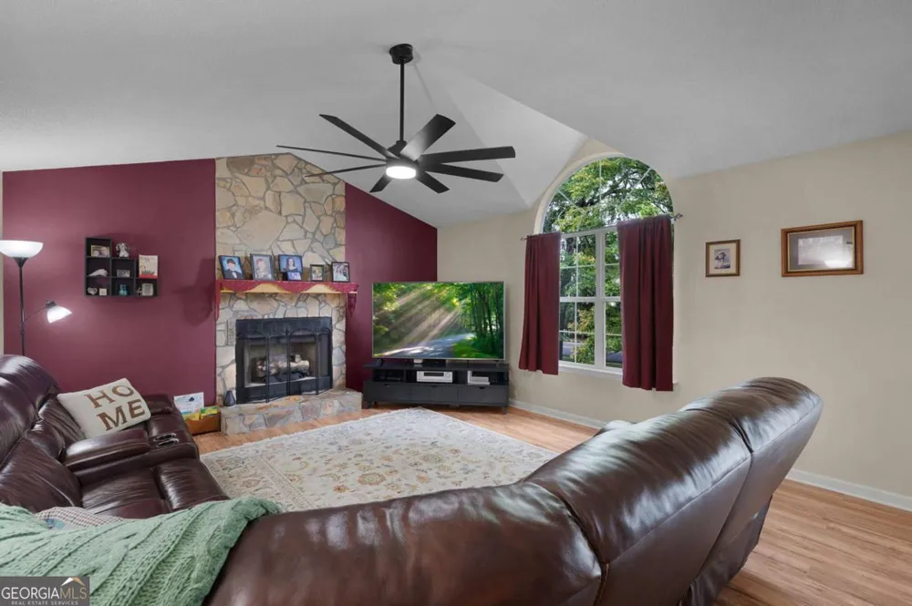 154 Honeysuckle DR SE Calhoun, GA 30701