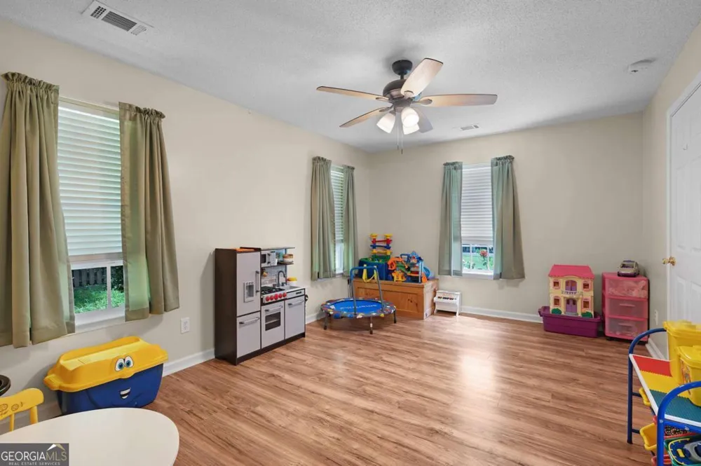 154 Honeysuckle DR SE Calhoun, GA 30701