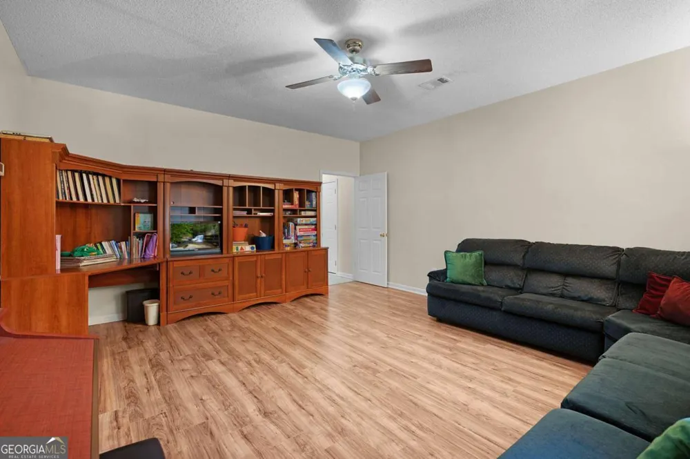 154 Honeysuckle DR SE Calhoun, GA 30701