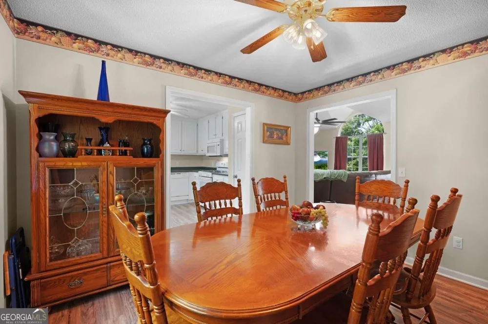 154 Honeysuckle DR SE Calhoun, GA 30701