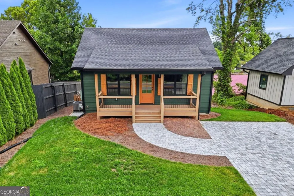 318 E Second ST Blue Ridge, GA 30513