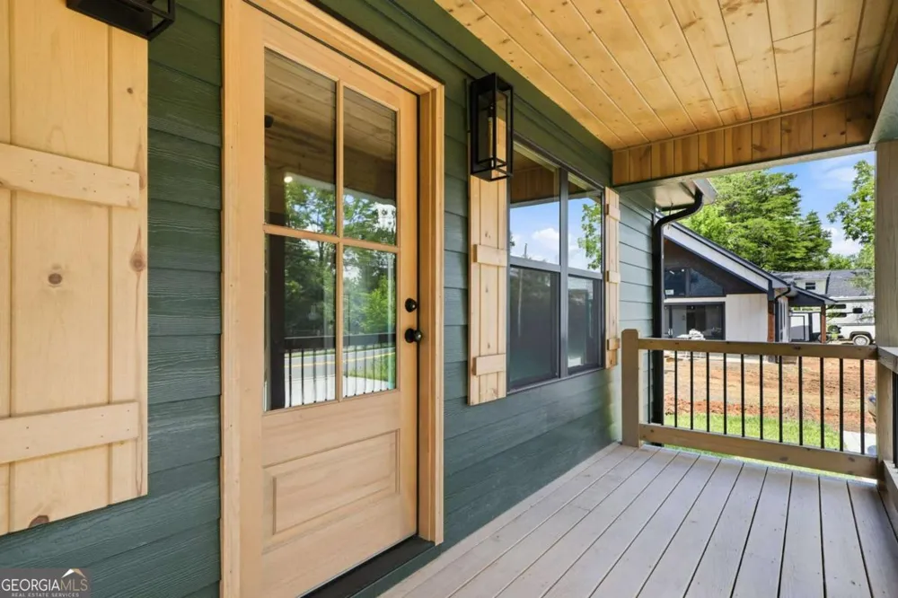 318 E Second ST Blue Ridge, GA 30513