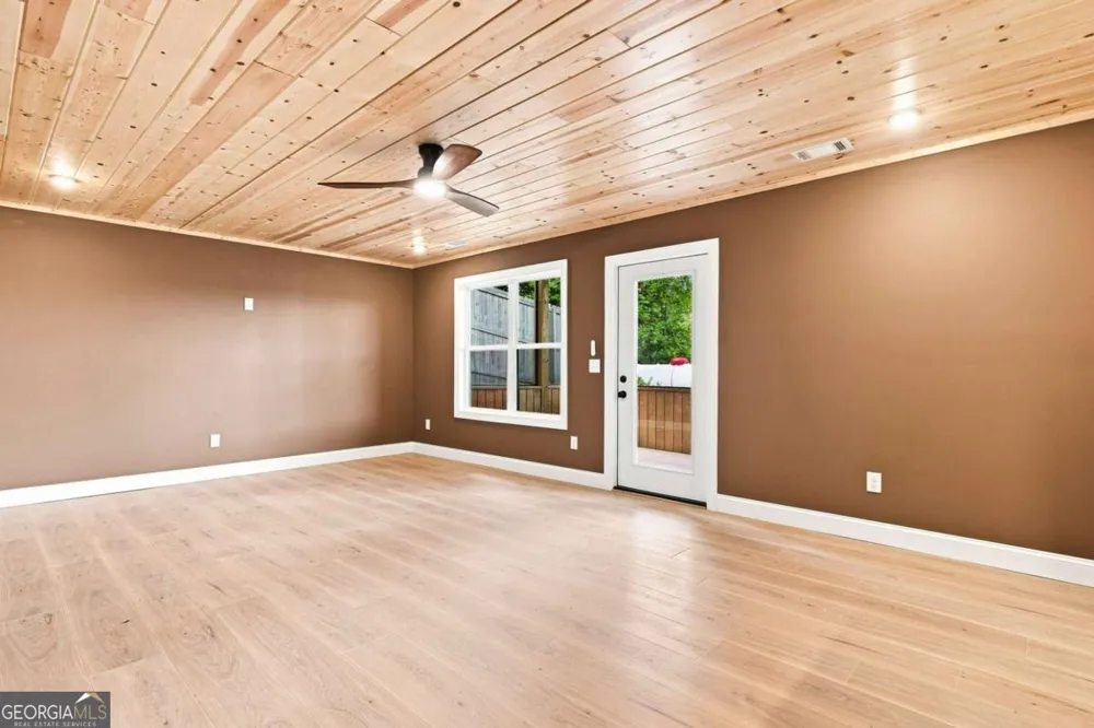 318 E Second ST Blue Ridge, GA 30513