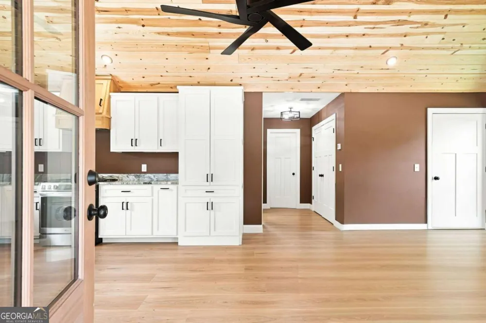 318 E Second ST Blue Ridge, GA 30513