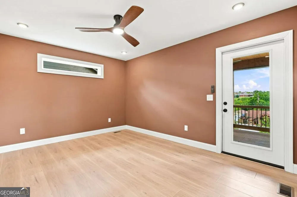 318 E Second ST Blue Ridge, GA 30513