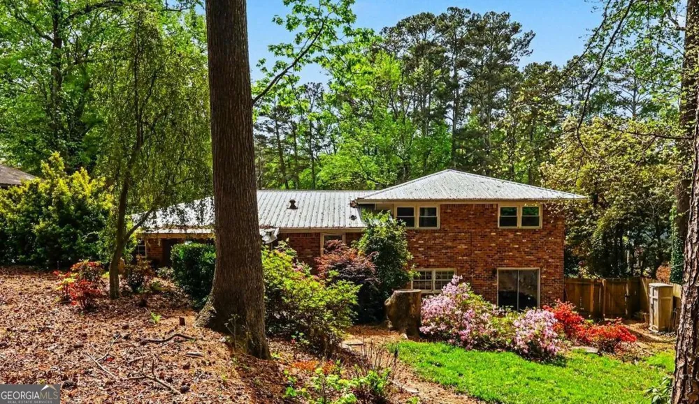 1455 Sanden Ferry DR Decatur, GA 30033