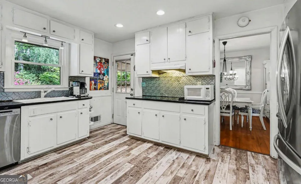 1455 Sanden Ferry DR Decatur, GA 30033