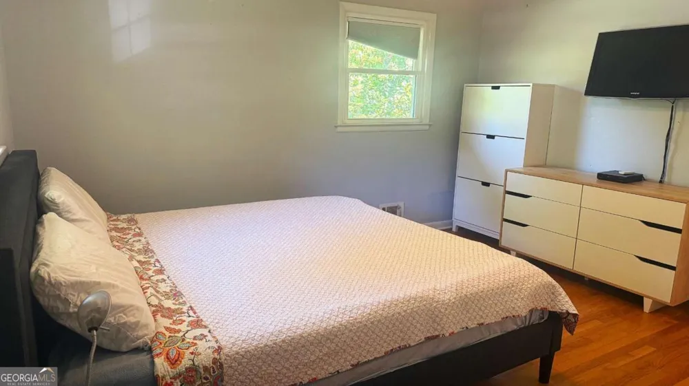 1455 Sanden Ferry DR Decatur, GA 30033