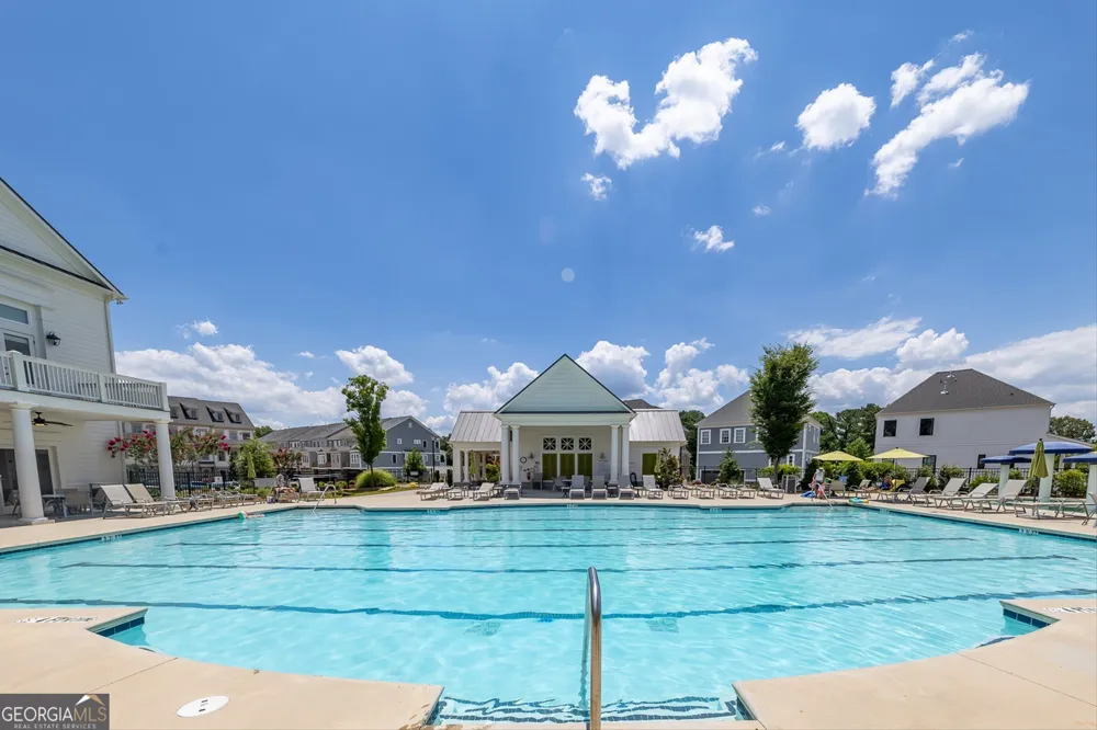263 Dawson DR Woodstock, GA 30188