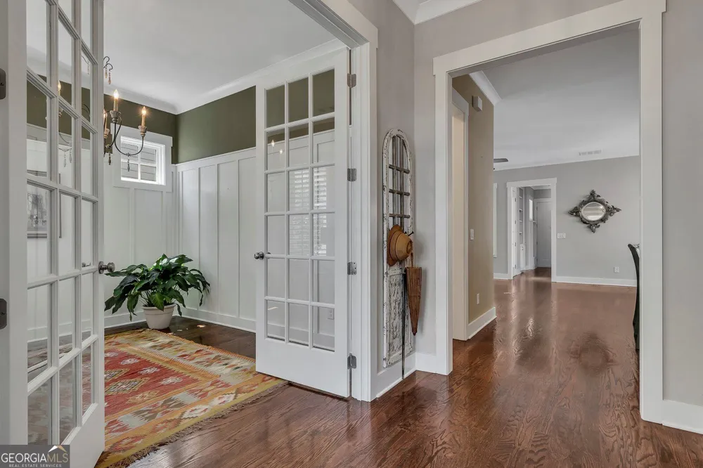 263 Dawson DR Woodstock, GA 30188