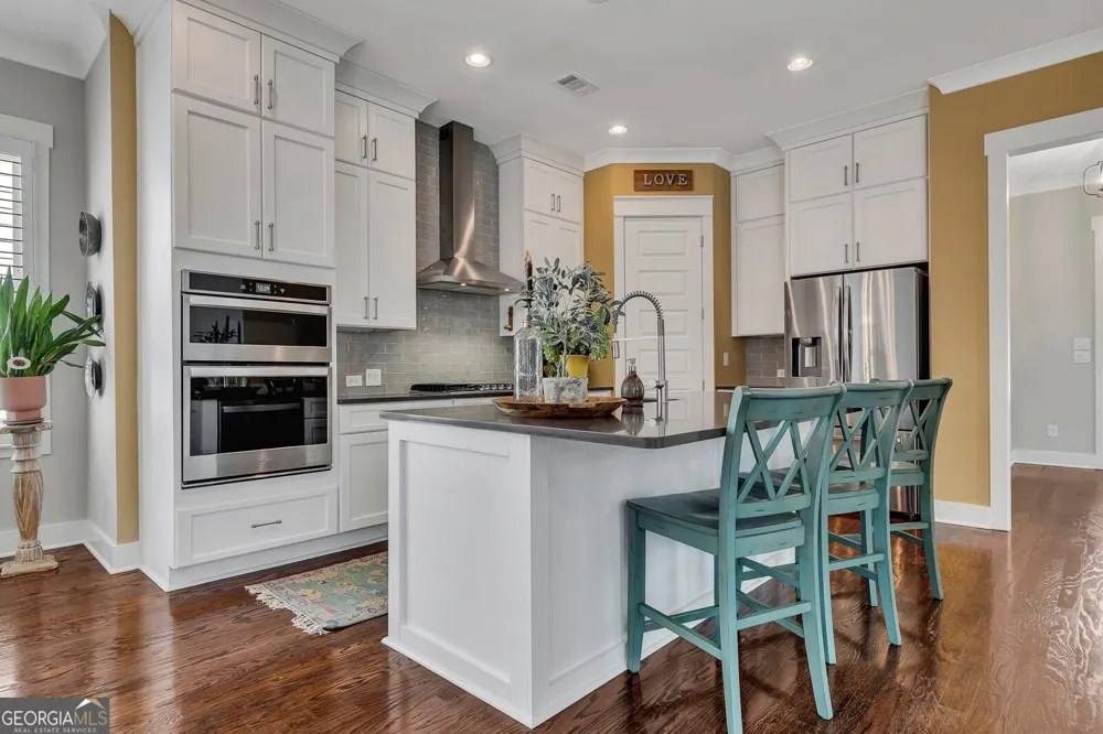 263 Dawson DR Woodstock, GA 30188