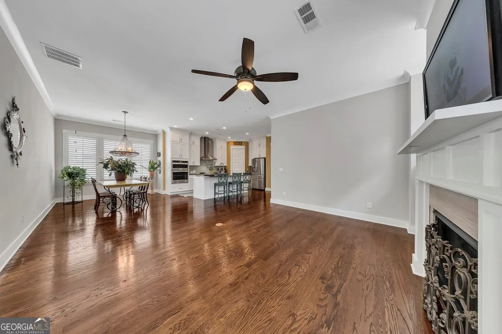 263 Dawson DR Woodstock, GA 30188