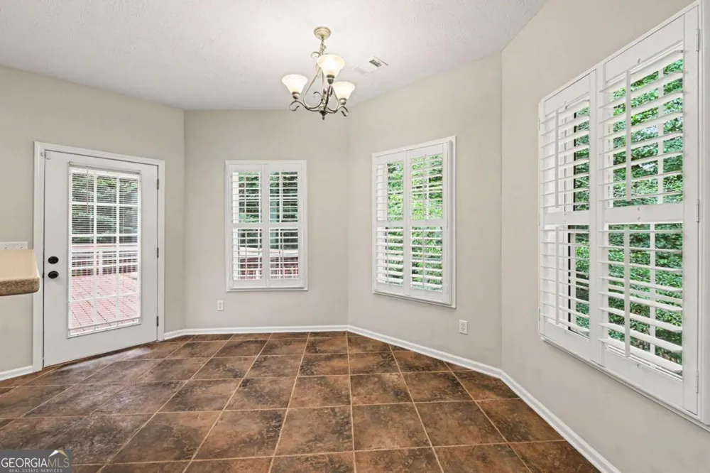 5700 Sullivan Point DR Powder Springs, GA 30127