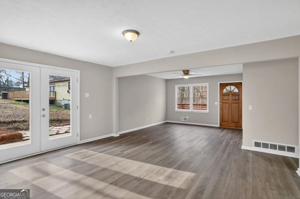 6355 Sweetbriar DR Mableton, GA 30126