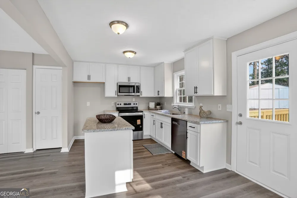 6355 Sweetbriar DR Mableton, GA 30126