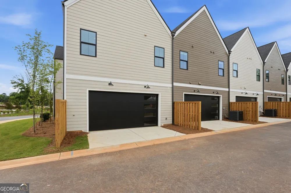 39 Peony ST Braselton, GA 30517