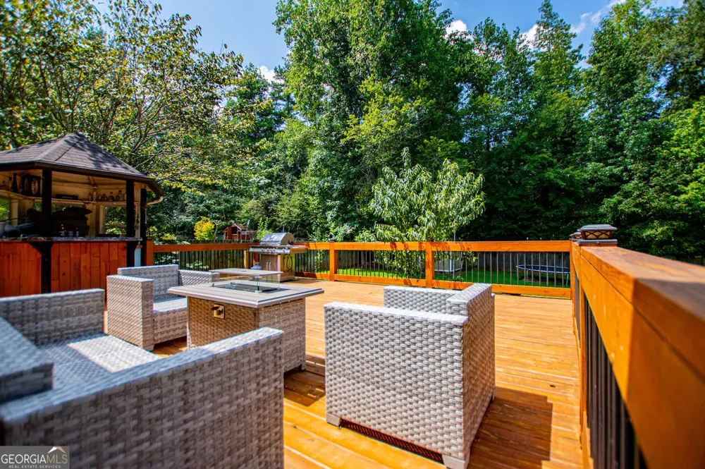 327 Swan DR Hiram, GA 30141