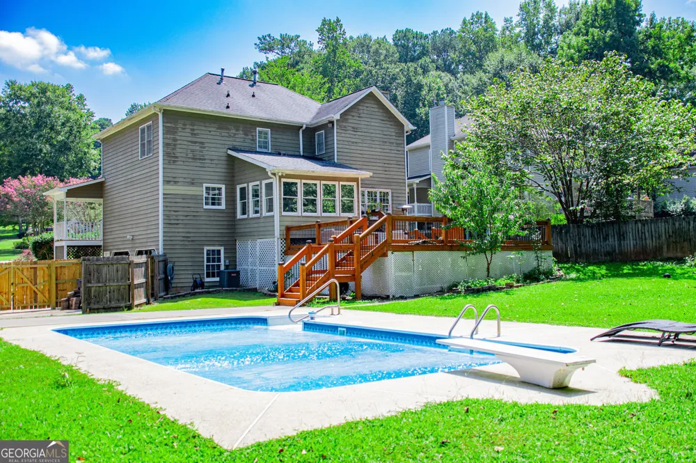 327 Swan DR Hiram, GA 30141