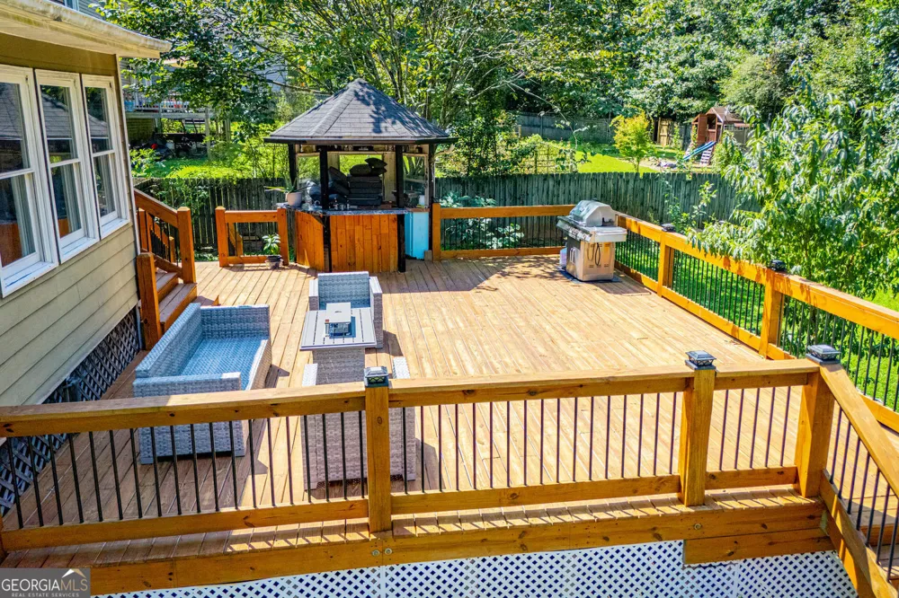 327 Swan DR Hiram, GA 30141