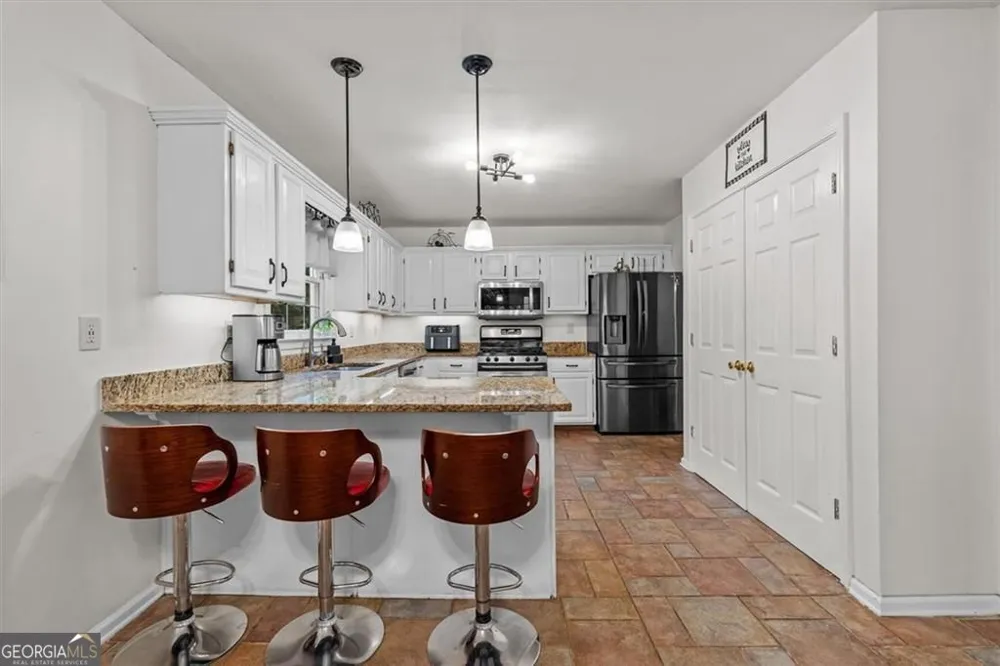 327 Swan DR Hiram, GA 30141