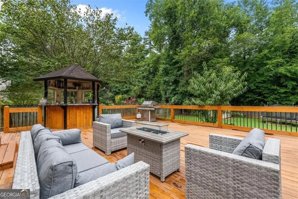 327 Swan DR Hiram, GA 30141