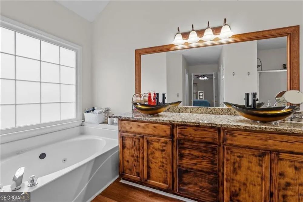 327 Swan DR Hiram, GA 30141